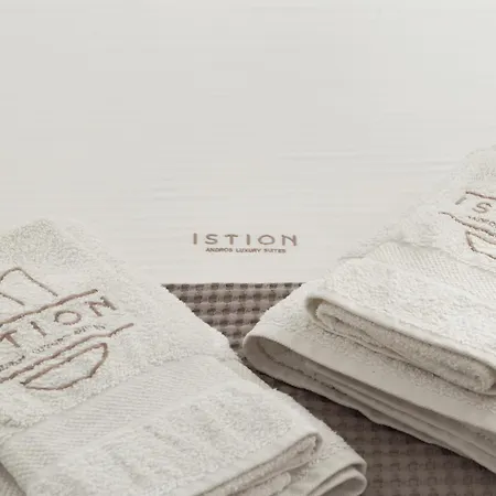 아파트 Istion Luxury Ándros